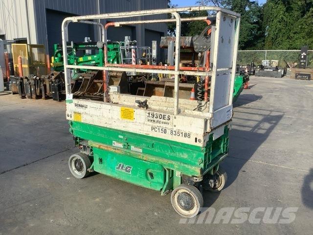 JLG 1930ES Scissor Lifts