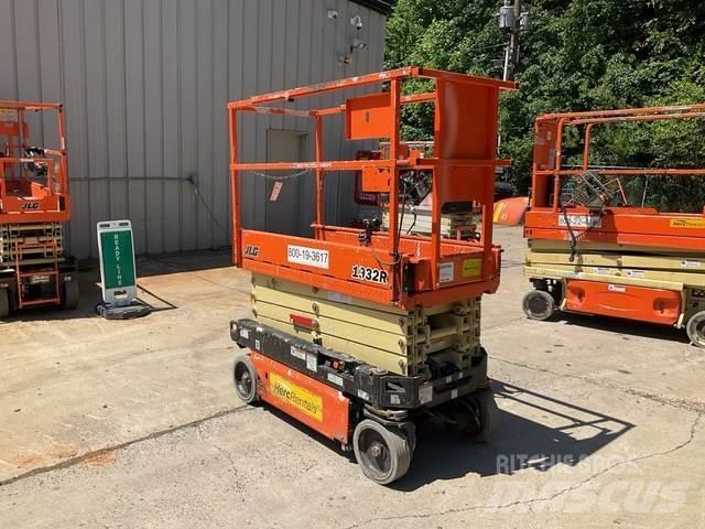 JLG 1932R Scissor Lifts