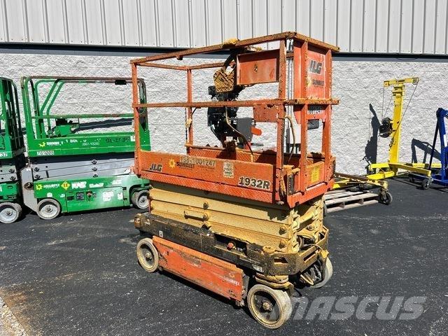 JLG 1932R Scissor Lifts