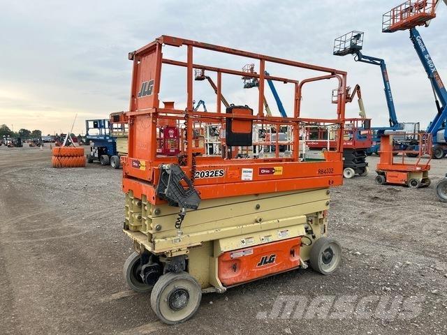 JLG 2032ES Scissor Lifts