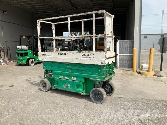 JLG 2032ES Scissor Lifts
