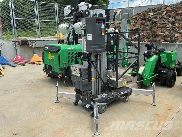 JLG 25AM Vertical mast lifts
