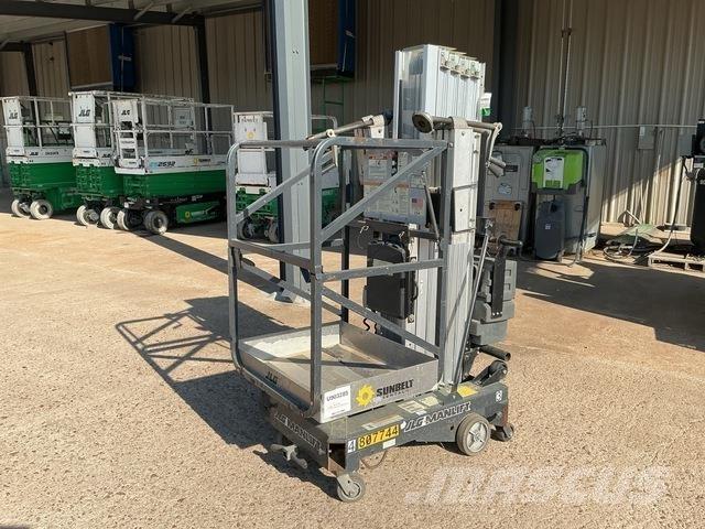 JLG 25AM Vertical mast lifts