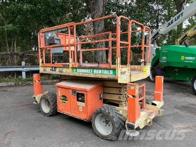 JLG 260 MRT Scissor lifts