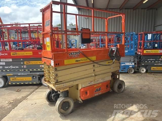 JLG 2632 ES Scissor Lifts