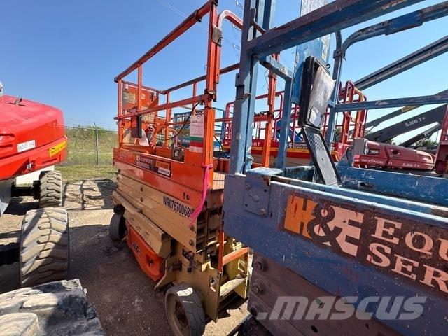 JLG 2632ES Scissor Lifts