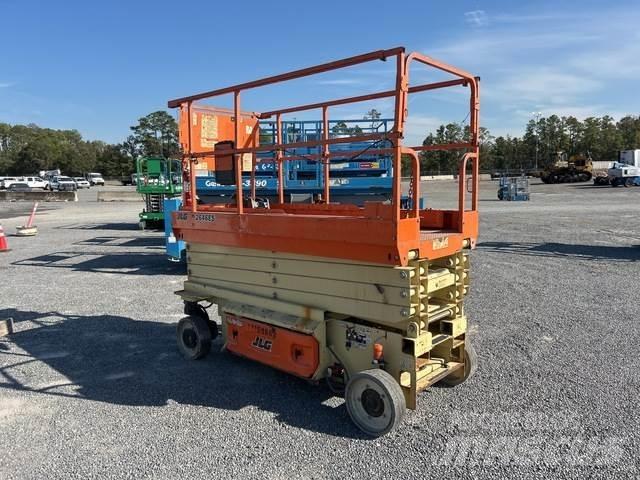 JLG 2646ES Scissor Lifts