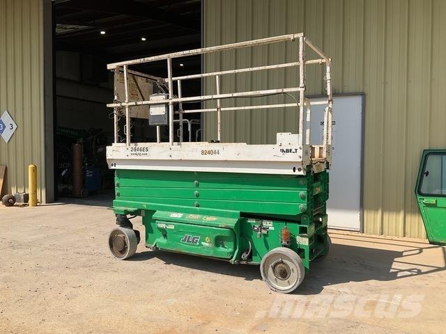 JLG 2646ES Scissor Lifts