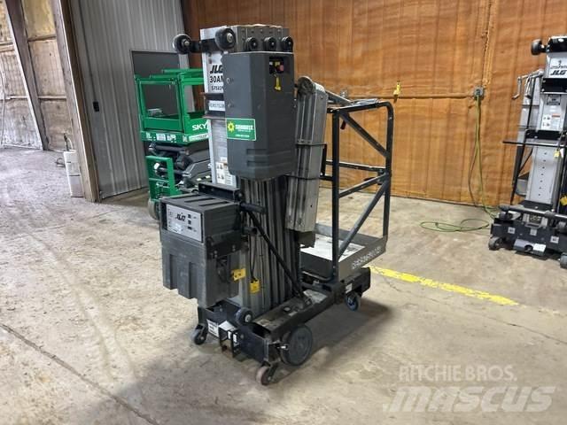 JLG 30AM Vertical mast lifts