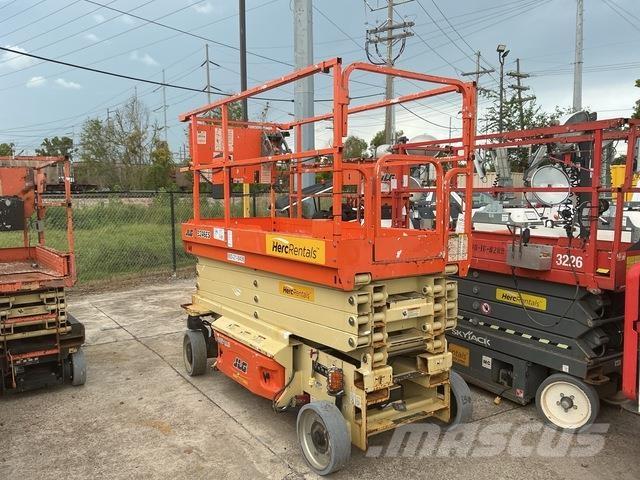 JLG 3246ES Scissor Lifts