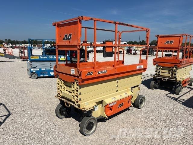 JLG 3246ES Scissor Lifts