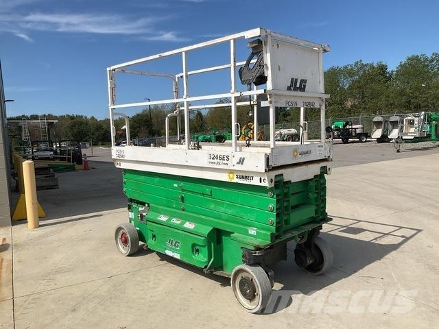 JLG 3246ES Scissor Lifts
