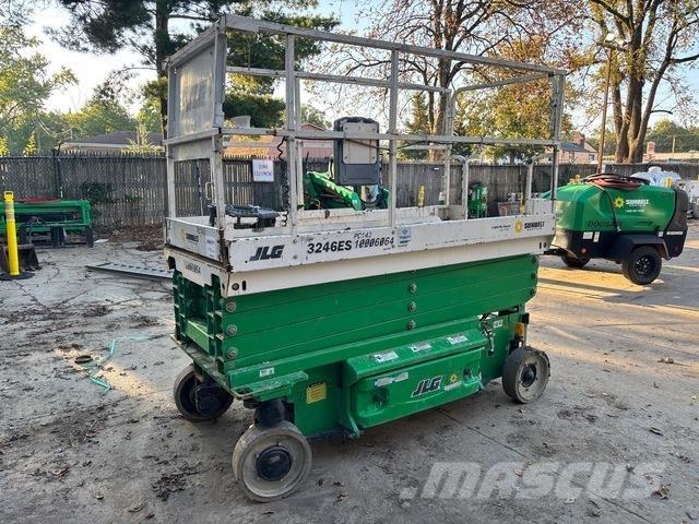 JLG 3246ES Scissor Lifts