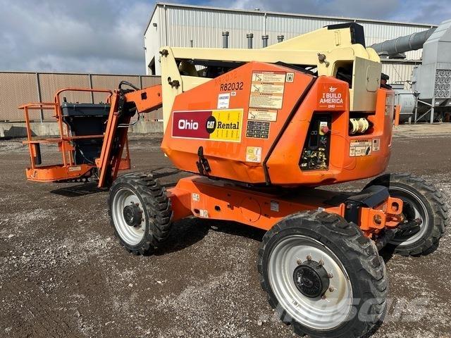 JLG 340AJ Articulated boom lifts