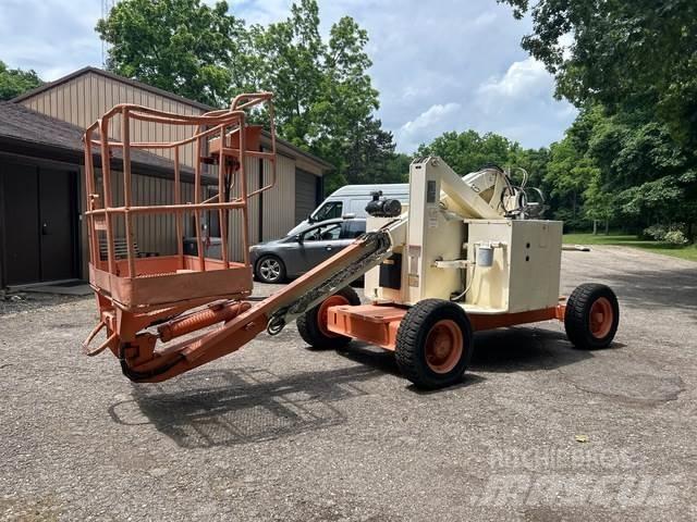 JLG 34HA Articulated boom lifts