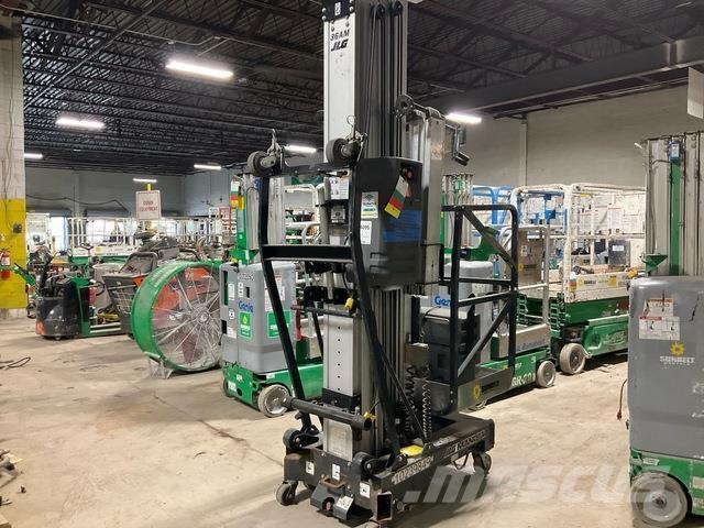 JLG 36AM Vertical mast lifts