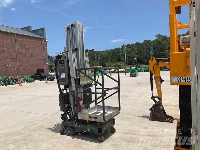 JLG 36AM DC Vertical mast lifts