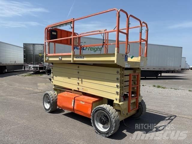 JLG 4069LE Scissor Lifts