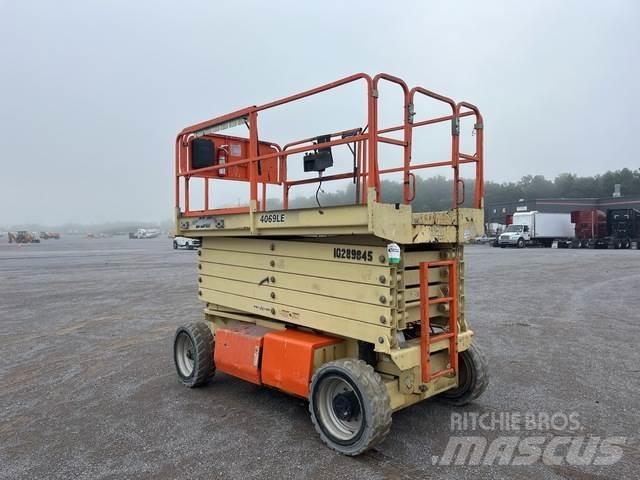 JLG 4069LE Scissor Lifts
