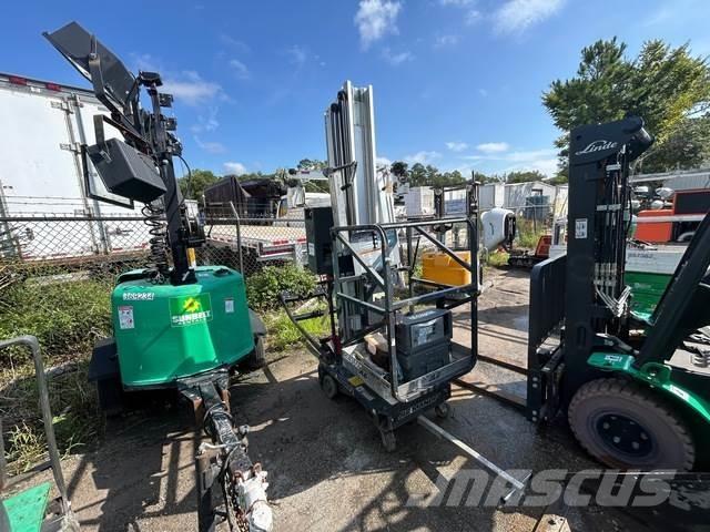 JLG 41AM Vertical mast lifts