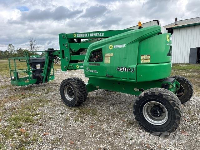 JLG 450A Articulated boom lifts