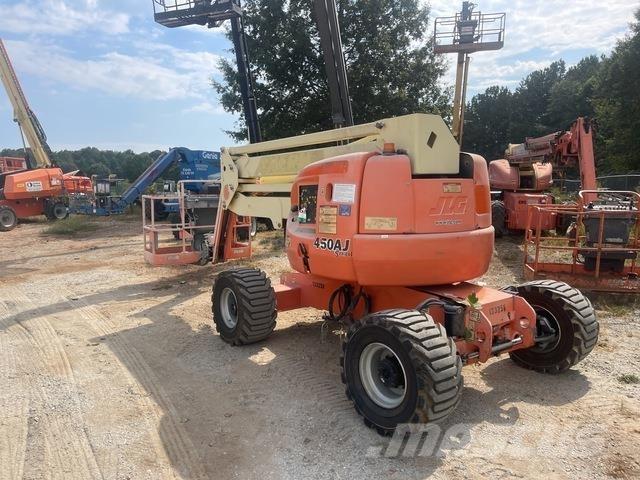 JLG 450AJ Articulated boom lifts