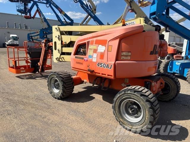 JLG 450AJ Articulated boom lifts