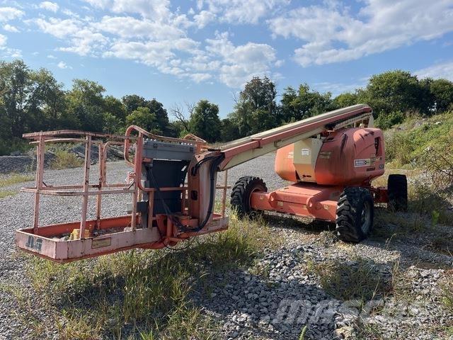 JLG 600A Articulated boom lifts