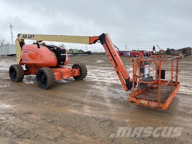 JLG 600AJ Articulated boom lifts