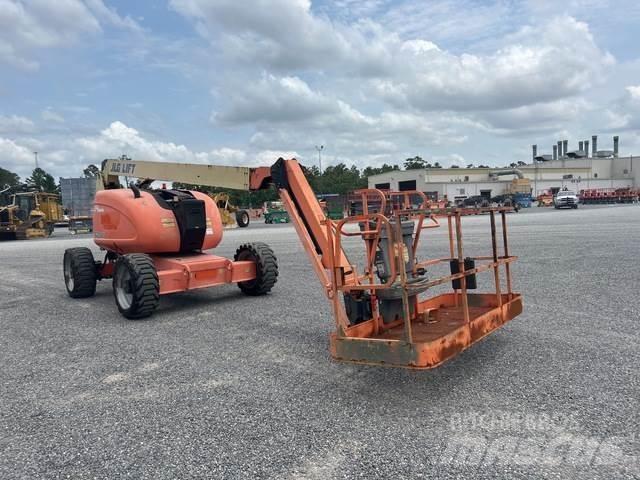 JLG 600AJ Articulated boom lifts