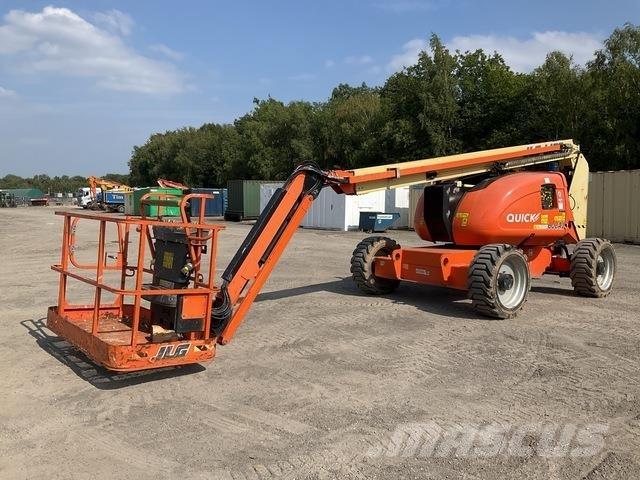 JLG 600AJ Articulated boom lifts