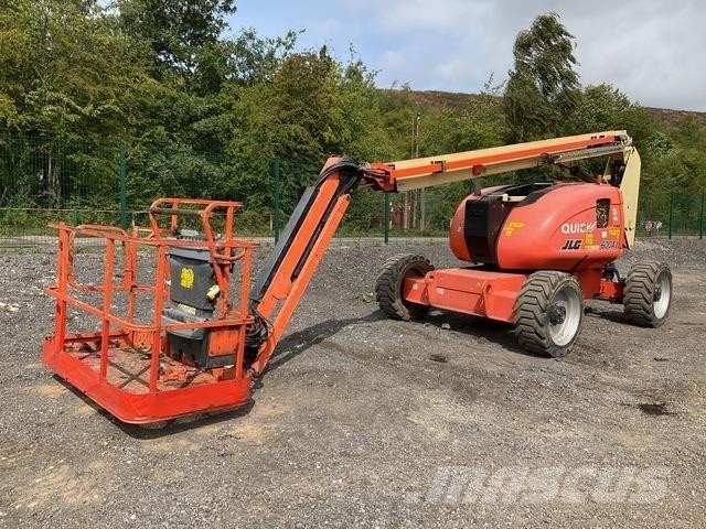 JLG 600AJ Articulated boom lifts