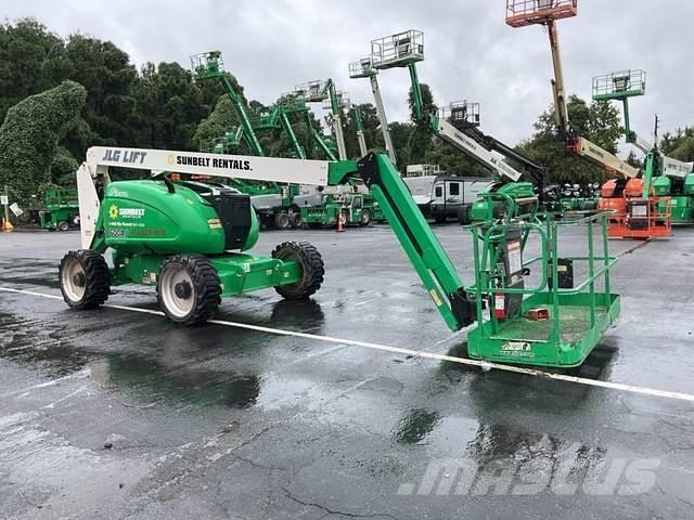 JLG 600AJ Articulated boom lifts