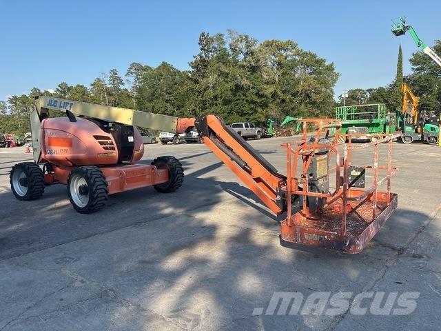 JLG 600AJ Articulated boom lifts