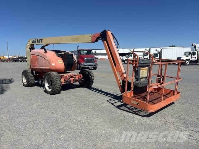 JLG 600AJN Articulated boom lifts