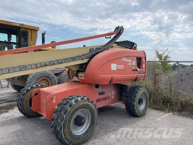 JLG 660SJ Telescopic boom lifts