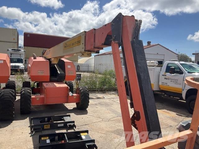 JLG 660SJ Telescopic boom lifts