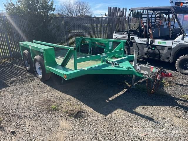 JLG 7612 Lowboy trailer
