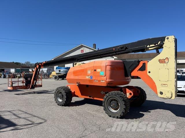 JLG 800 AJ Articulated boom lifts