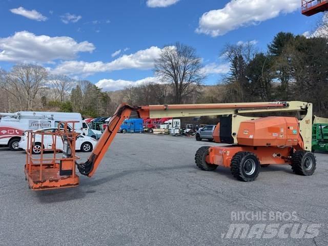 JLG 800 AJ Articulated boom lifts