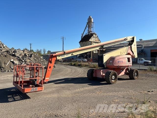 JLG 800A Articulated boom lifts