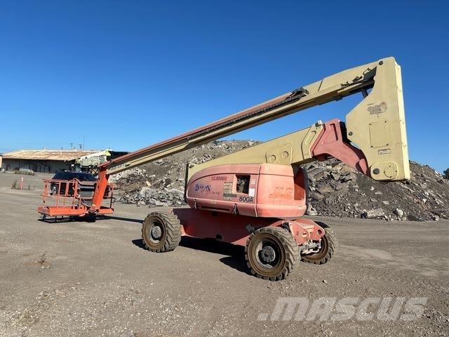 JLG 800A Articulated boom lifts