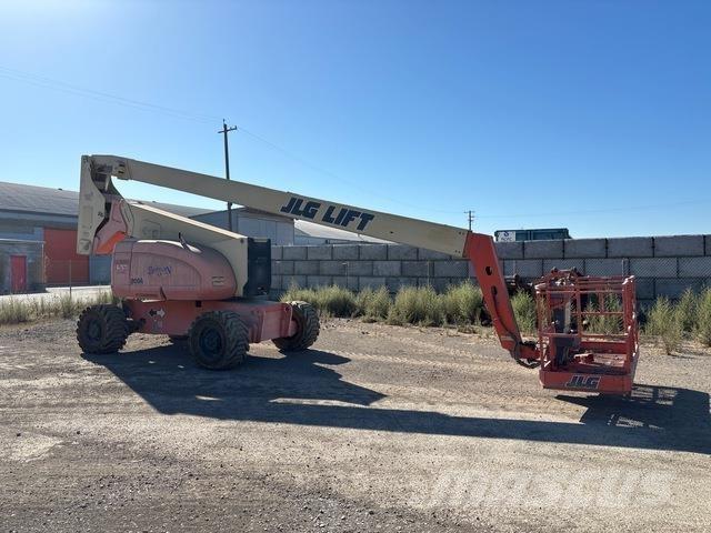 JLG 800A Articulated boom lifts