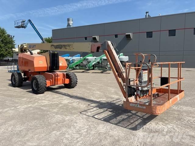 JLG 800AJ Articulated boom lifts