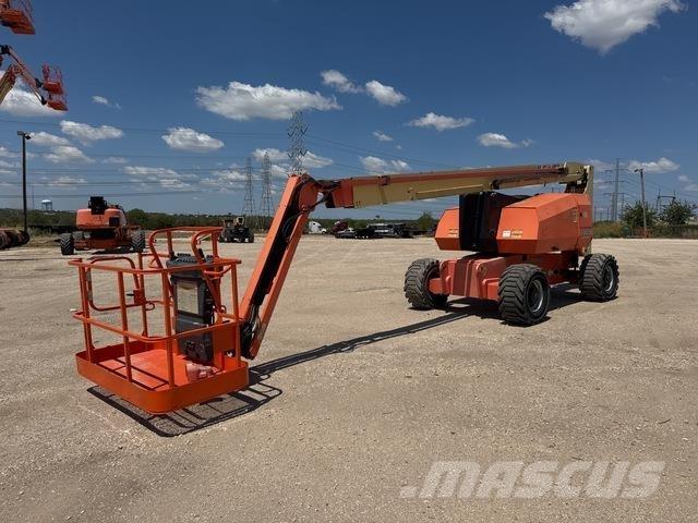 JLG 800AJ Articulated boom lifts