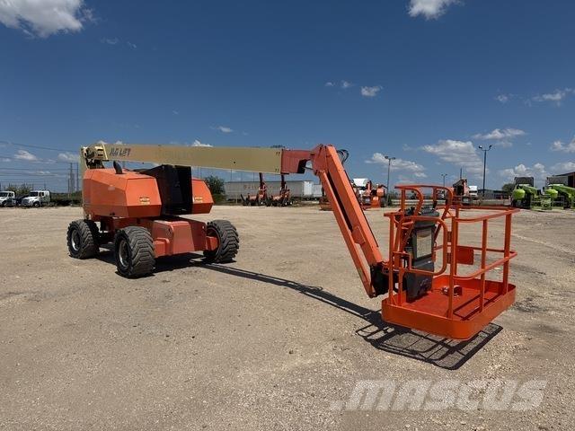 JLG 800AJ Articulated boom lifts