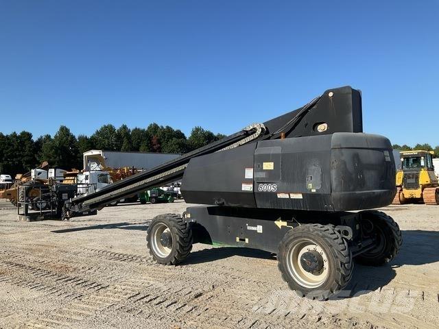 JLG 800S Telescopic boom lifts