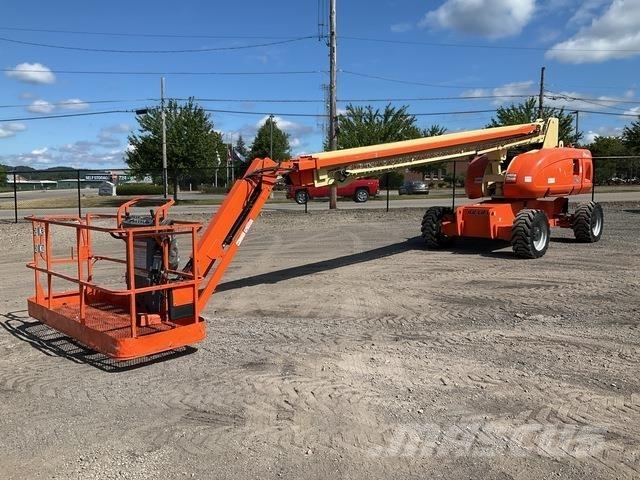JLG 860SJ Articulated boom lifts