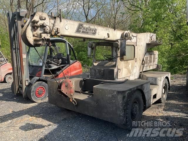 JLG 886 Other Cranes and Lifting Machines