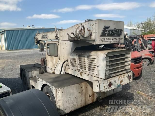 JLG 886 Other Cranes and Lifting Machines